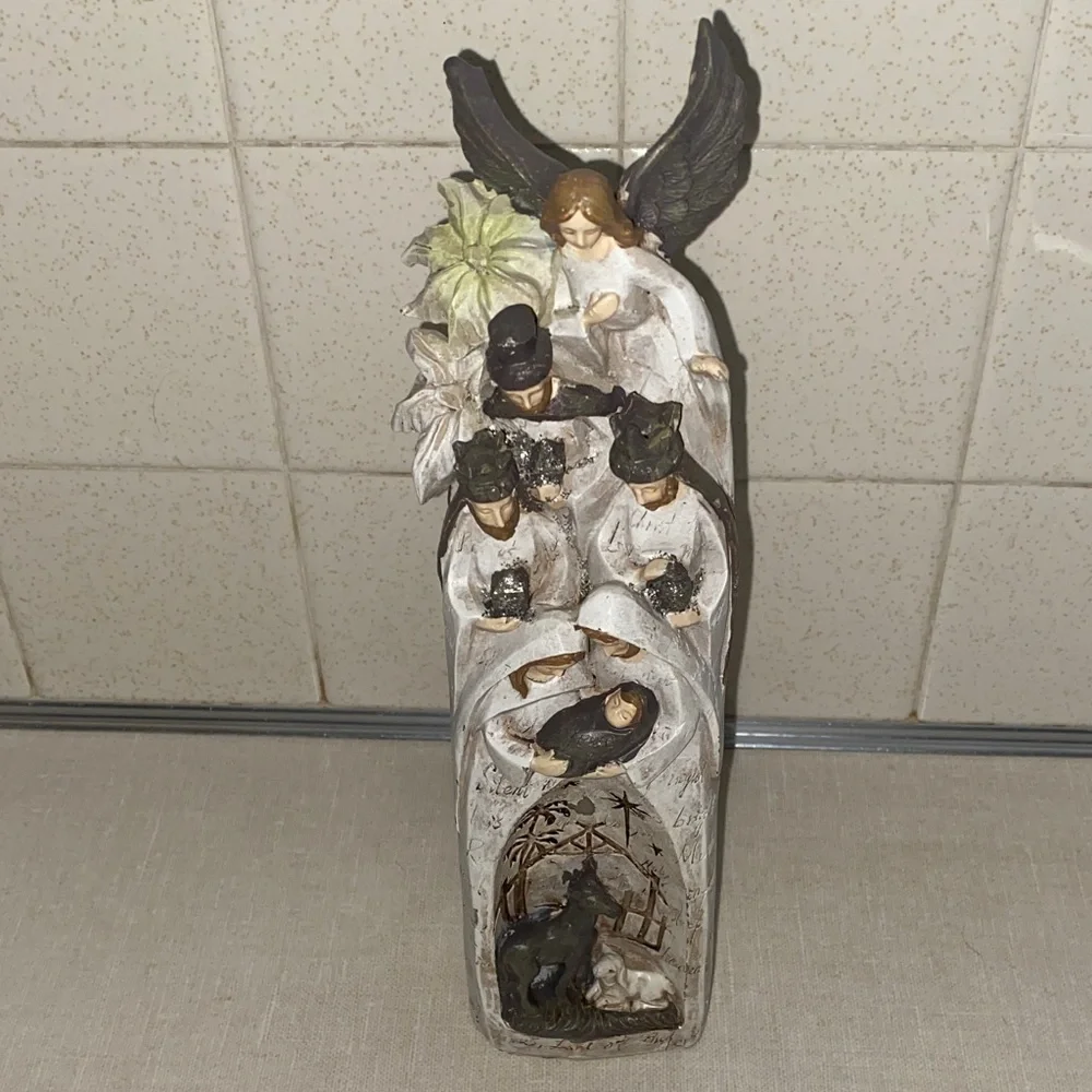 Roman Nativity Scene Figure‎ 2013 Angel Holiday Christmas decor